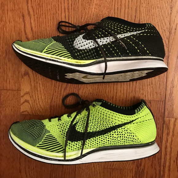 Nike Flyknit Racer Volt - Neon 2013 - Picture 6 of 10